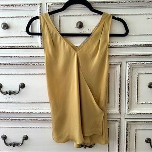 🎉 Host Pick! 🎉 Vince. ♡ Size XS Sleeveless Top